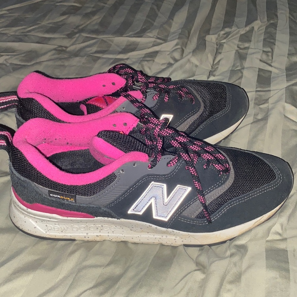 New balance hiking sneakers